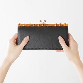 新品 POMTATA ポンタタ レザーロングウォレット 長財布 山羊革 本革 黒 新品 POMTATA ポンタタ レザーロングウォレット 長財布 山羊革 本革 黒