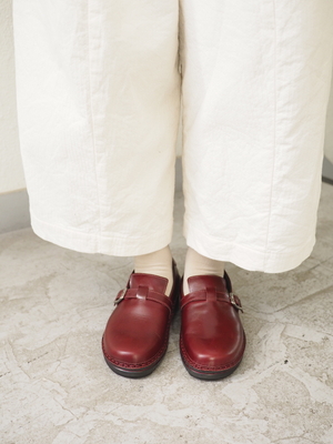 サカト（NAOT TOKYO）のコーデ