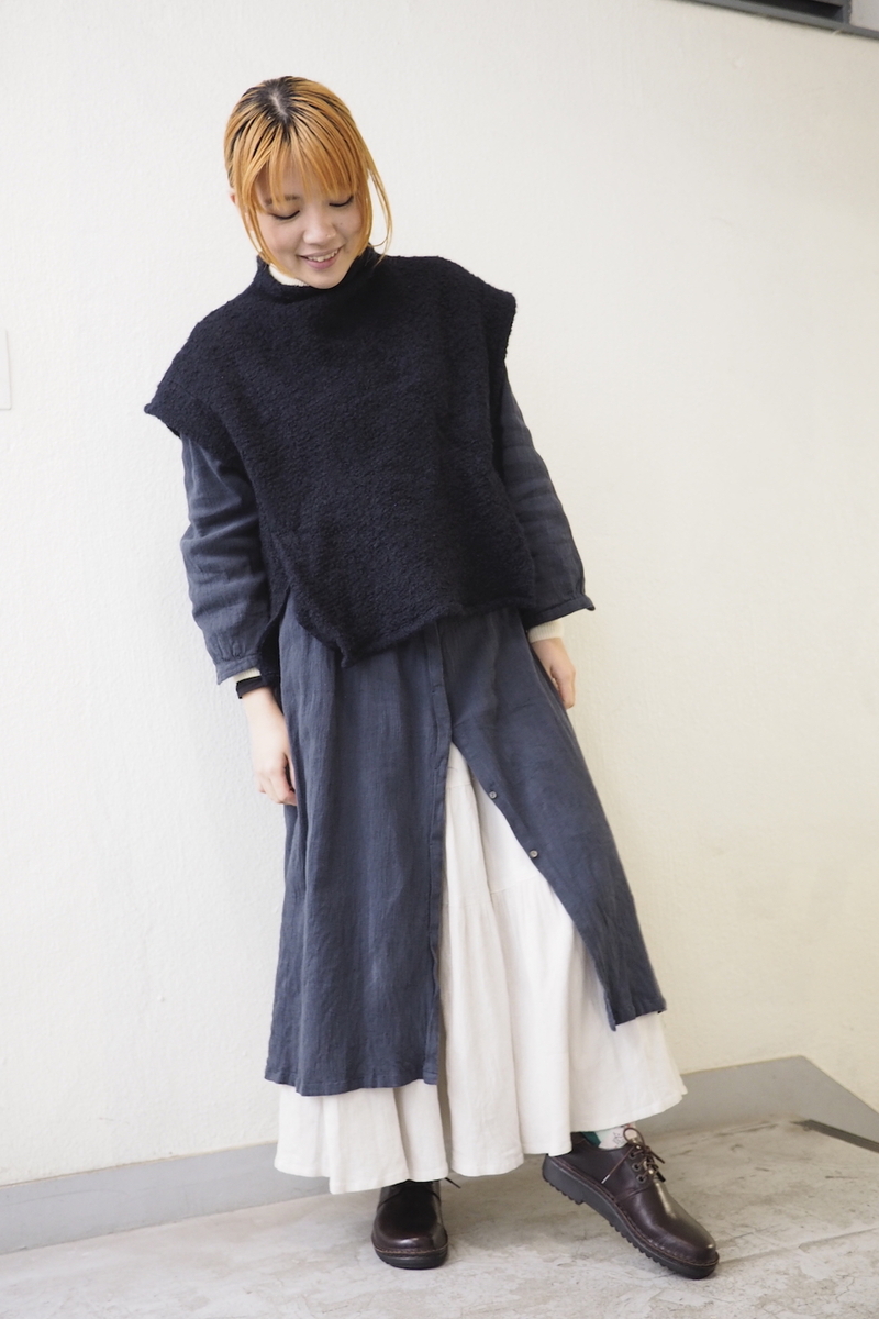 サカト（NAOT TOKYO）のコーデ