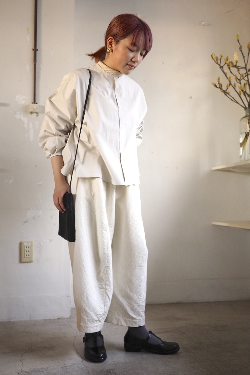 サカト（NAOT TOKYO）のコーデ