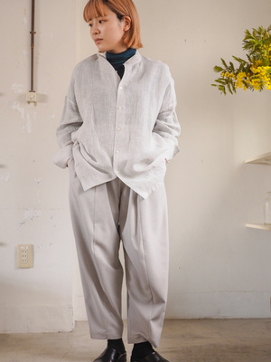 サカト（NAOT TOKYO）のコーデ