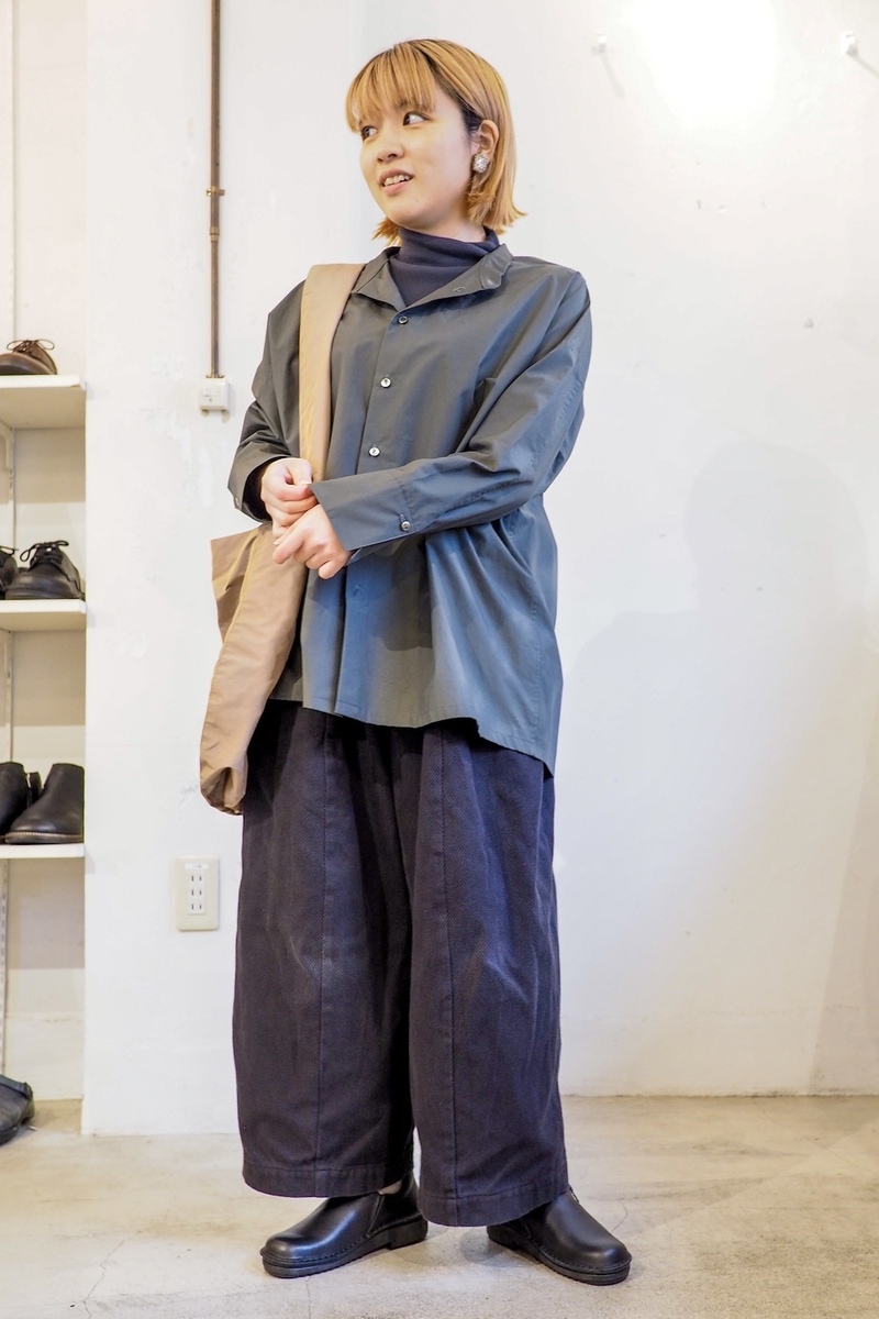 サカト（NAOT TOKYO）のコーデ