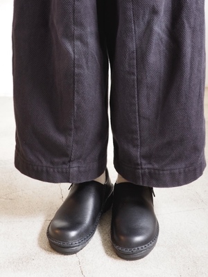 サカト（NAOT TOKYO）のコーデ