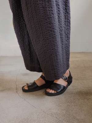 サカト（NAOT TOKYO）のコーデ