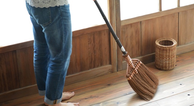 大掃除にもおすすめの棕櫚箒🧹 お買い求めはお早めに - 暮らしのほとり