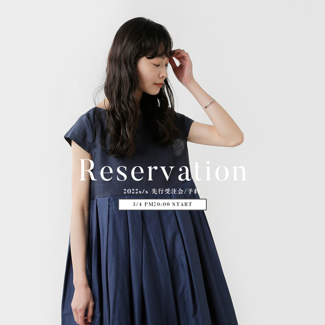 毎年人気のinaの特別感のあるワンピース この春は新色 ネイビー も登場 Piu Di Aranciato ピウディアランチェート キナリノモール