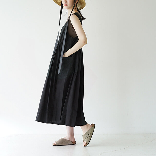 シルエットが可愛い♪前後両方使える2wayエプロンドレス - Crouka