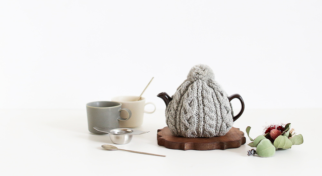 今年も入荷！イギリス生まれのティーポット＆ざっくり編みのティー