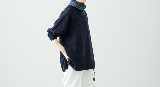 かぐれ ハミルトンウールワイドチュニック　ネイビー かぐれ（カグレ）の「ハミルトンウールワイドチュニックニット（ニット