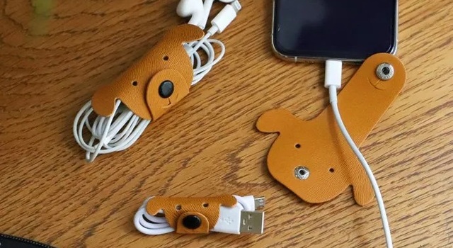 新入荷／散らかるコード類を、かわいくまとめるケーブルホルダー
