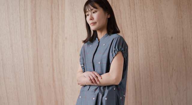 梅雨の時期に一面に広がる、蕾のような紫陽花ワンピース - hatsutoki