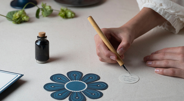 水の上で咲く魔法のお花。Jurianne Matter マジックフラワー新色