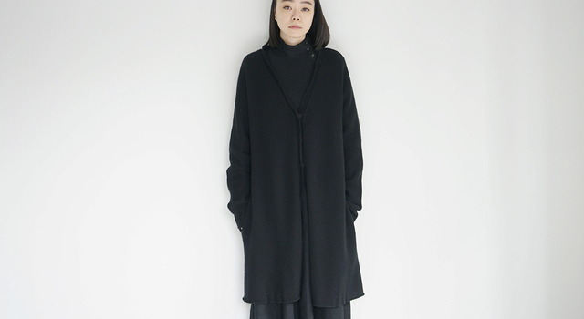 カシミヤ バーバリーロンドン ライナー付 ロングカーディガン 黒 2 コート カシミヤ バーバリーロンドン ライナー付 ロングカーディガン 黒 2