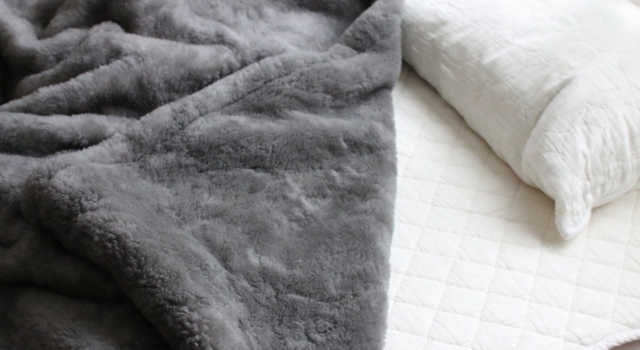 これがウール!?素肌でくるまりたいほど気持ちいい！家で洗えるあたたか