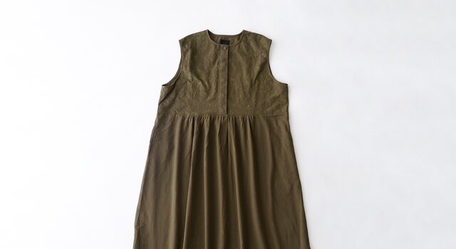 秋の風に靡くロングワンピース。 - tandey suuu(タンデイスー  