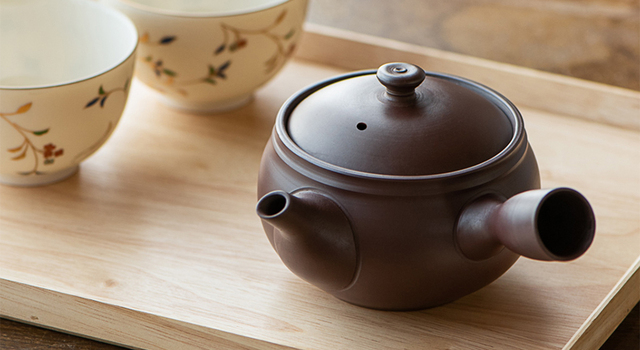 お茶をまろやかに淹れられる萬古焼急須 - クロワッサンの店