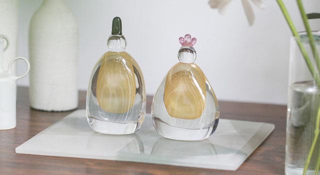 残りわずか！松野さんが1つずつ手作りしているガラスの雛人形