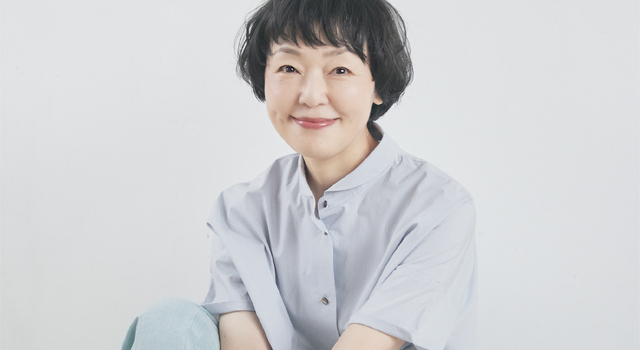 小林聡美さんが着こなす「奈良から届ける日常着」 - entwa(エントワ 小林聡美さんが着こなす「奈良から届ける日常着」 - entwa(エントワ