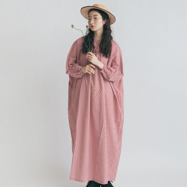 pot and tea｜チェック柄スモックボリュームワンピース（赤） pot and tea｜チェック柄スモックボリュームワンピース（赤） - メルカリ