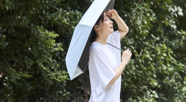 スマホより軽く、雨も日差しもこれ1本で防ぐ - スタイルストア