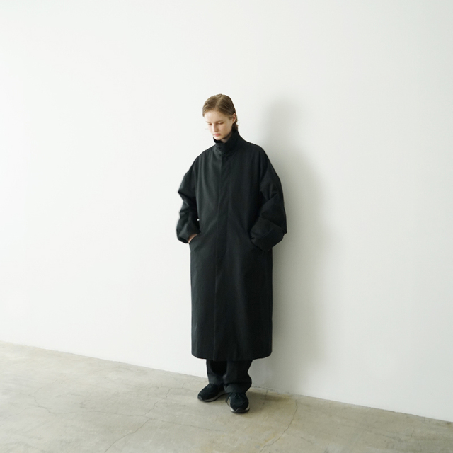 新着VUコート】シンプルで洗練された、上質コットン仕立てのゆったり