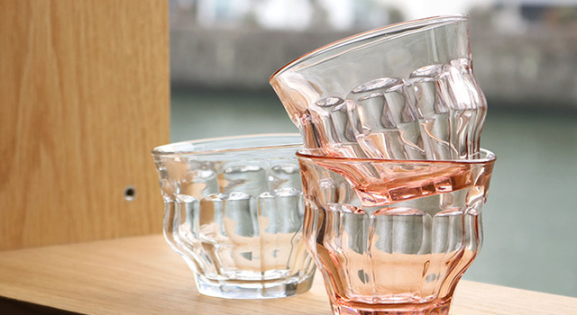 ほろ酔い”の景色。TIPSY GLASSに新色ローズ登場 - graf(グラフ