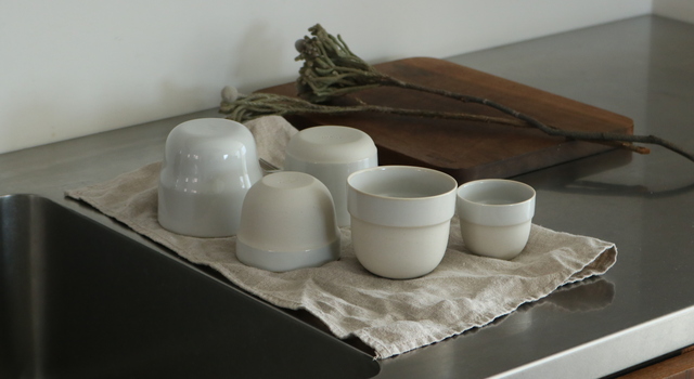有田焼 1616 CMA “Clay” のカップで、ほっとひと息。 - graf(グラフ