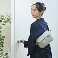 紙風船みたいな、不思議なかたち。「キャンディ バルーンがま口ポーチ